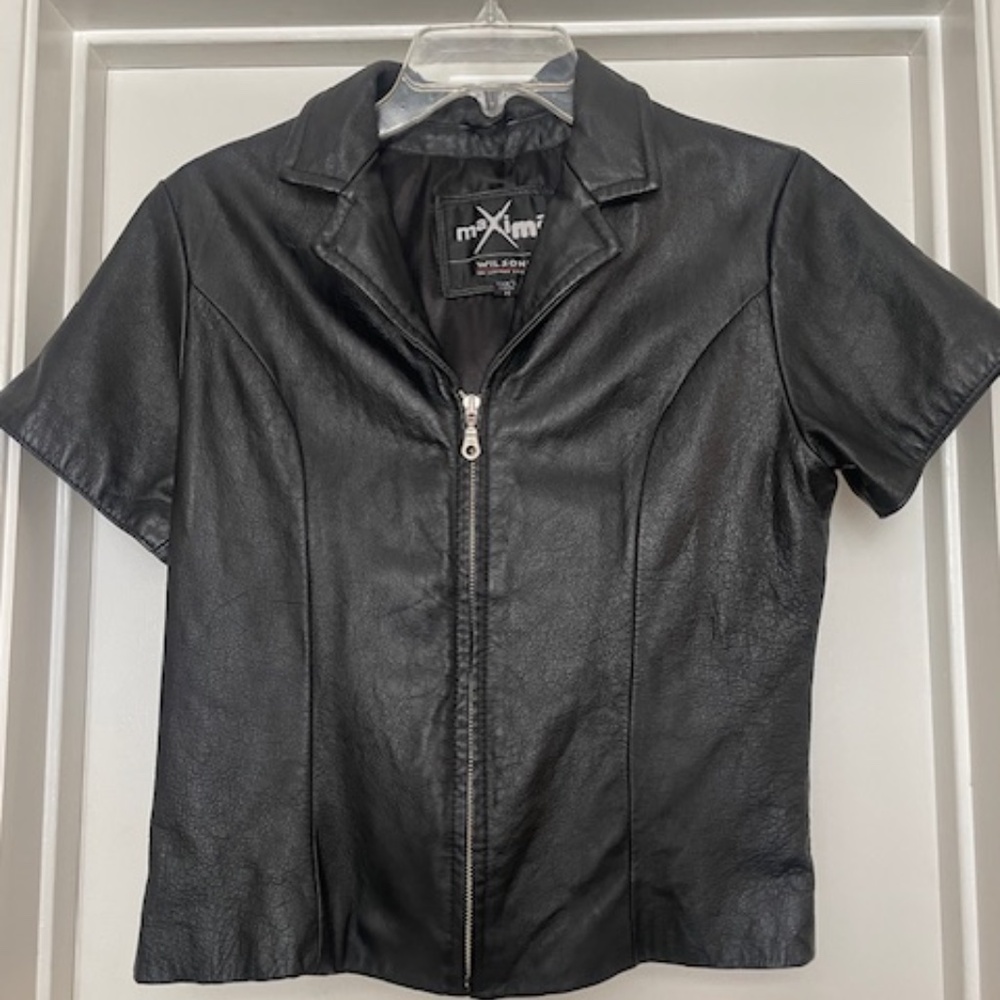 WILSONS Black Leather Zip Front Short Sleeve Top EUC